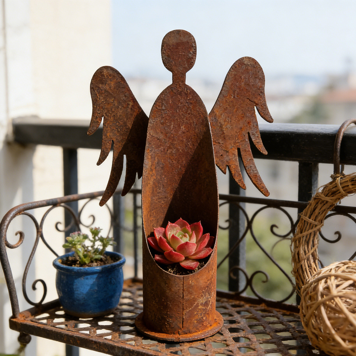 Outdoor Furniture Designer - 1Pc Iron Garden Sculpture, Vintage Metal